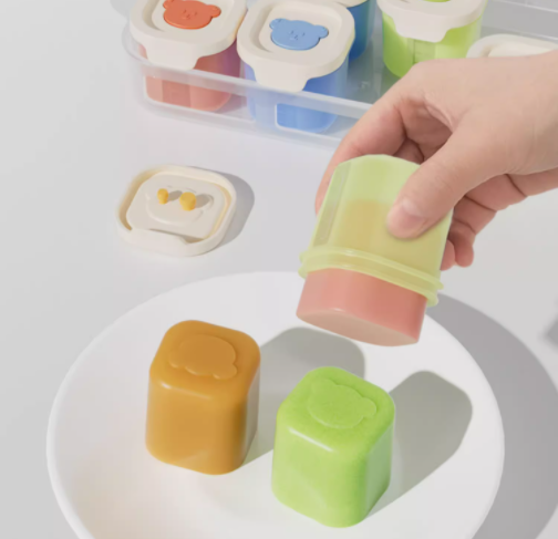 赤ちゃん用小分け補食ボックス、蒸しケーキ型、製氷皿、蓋付き赤 - Art Craft Ice Cream のレビューと価格