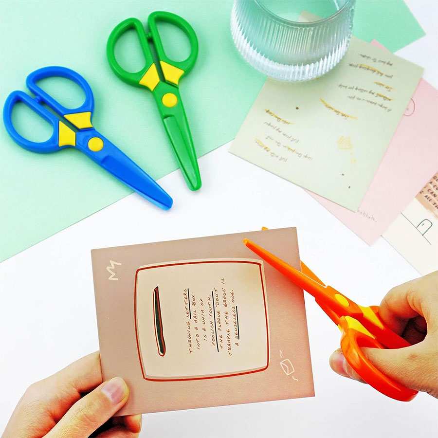 プラスチック製安全はさみ 鈍い先端のはさみ 就学前トレーニン - Art Craft Preschool のレビューと価格