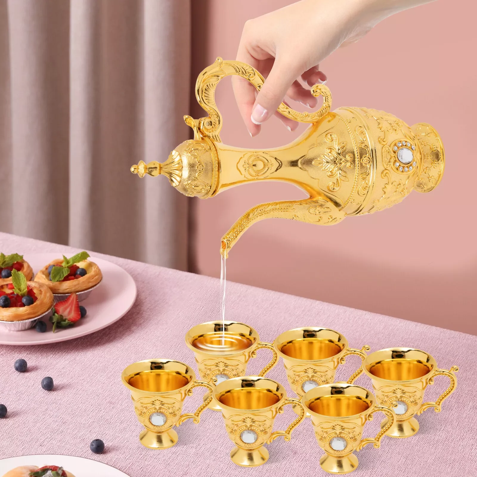 クリエイティブヨーロッパトルコティーセットヴィンテージメタル - Art Craft Restaurant のレビューと価格