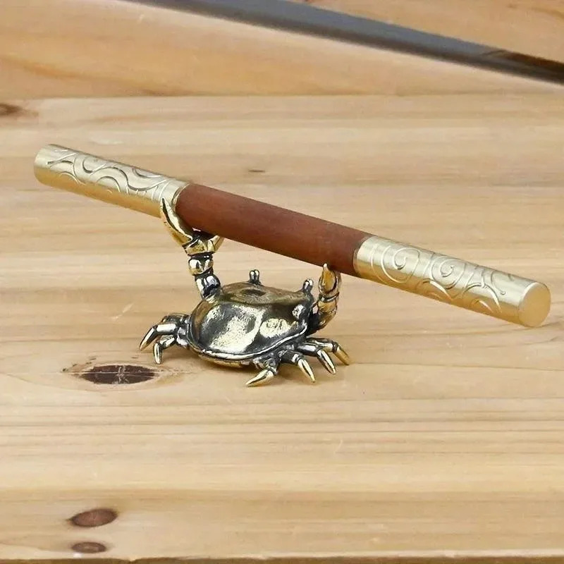 真鍮製カニの彫刻、重量挙げの芸術を象嵌した装飾品、カニ型ペン - Art Craft Furniture のレビューと価格